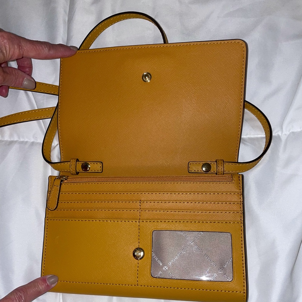 Michael Kors Crossbody